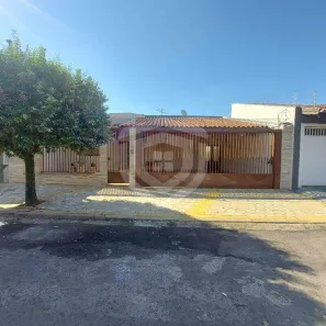 Casa com 3 Quartos à venda, 232m² no Vila Industrial, Bauru