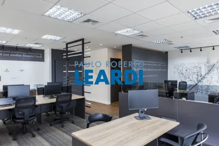 Sala Comercial à venda, 232m² no Consolação, São Paulo