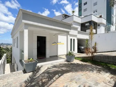 Casa com 3 Quartos à venda, 360m² no Ouro Preto, Belo Horizonte