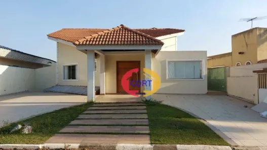 Casa de Condomínio com 3 Quartos à venda, 200m² no Arujá Country Club, Arujá