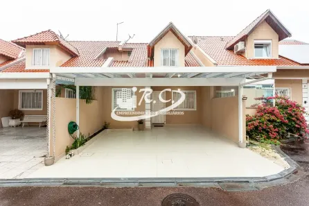 Sobrado com 3 Quartos à venda, 120m² no Pinheirinho, Curitiba