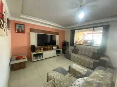 Casa com 3 Quartos à venda, 75m² no Riacho Fundo I, Brasília
