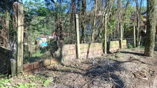 Lote/Terreno à venda, 677m² no Serra Grande, Niterói