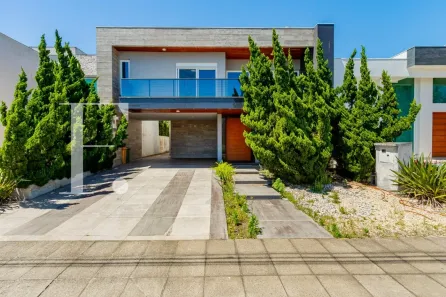 Sobrado com 3 Quartos à venda, 228m² no Zona Nova, Capão da Canoa