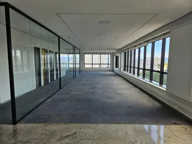 Sala Comercial para alugar, 386m² no Jardim São Dimas, São José dos Campos