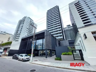 Apartamento com 2 Quartos para alugar, 73m² no Centro, Florianópolis