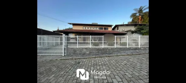 Casa com 3 Quartos à venda, 261m² no Velha, Blumenau