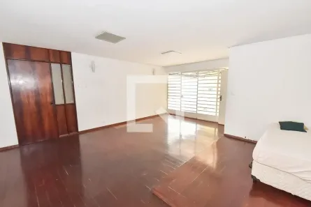 Casa com 3 Quartos à venda, 350m² no Vila Mariana, São Paulo