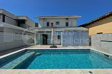 Casa de Condomínio com 3 Quartos à venda, 204m² no , Peruíbe