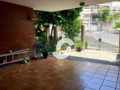 Casa com 5 Quartos à venda, 492m² no Vital Brazil, Niterói