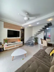Sobrado com 2 Quartos à venda, 70m² no Centro, Camboriú