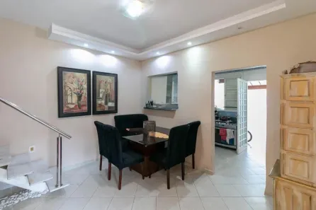 Casa com 4 Quartos à venda, 160m² no Estoril, Belo Horizonte
