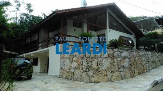 Casa de Condomínio com 3 Quartos à venda, 330m² no Arujázinho IV, Arujá