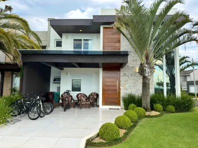 Casa de Condomínio com 4 Quartos à venda, 230m² no XANGRI-LÁ, Xangri-lá