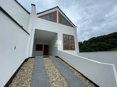 Casa com 3 Quartos para alugar, 150m² no Nova Brasília, Brusque