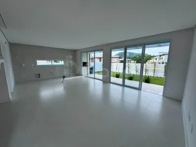 Casa com 4 Quartos à venda, 226m² no São João do Rio Vermelho, Florianópolis