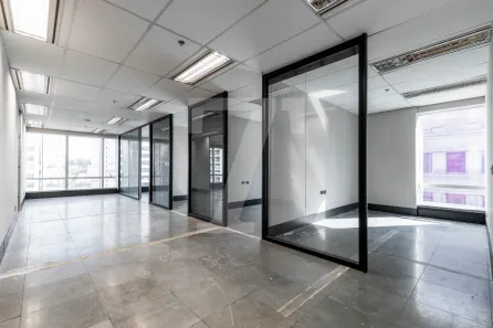 Imóvel Comercial para venda ou aluguel, 330m² no Cidade Monções, São Paulo