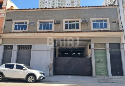 Galpão/Depósito/Armazém para alugar, 900m² no Santo Cristo, Rio de Janeiro