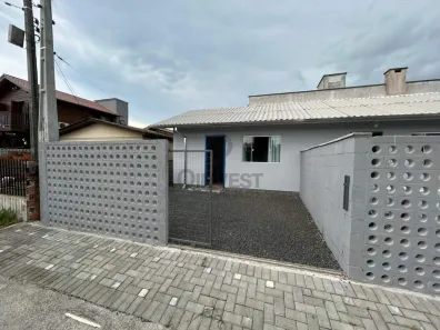 Kitnet para alugar, 30m² no Lagoão, Araranguá
