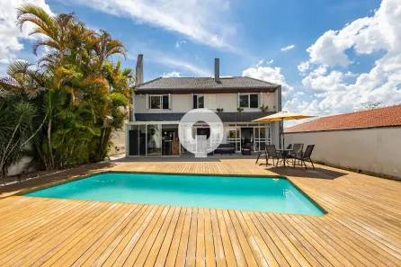 Casa com 4 Quartos à venda, 468m² no Ahú, Curitiba