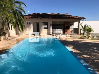 Casa com 3 Quartos à venda, 300m² no Morada da Colina, Uberlândia