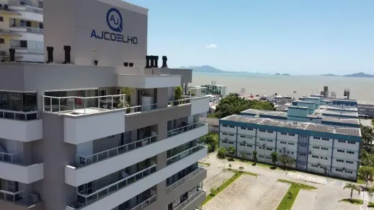 Cobertura com 3 Quartos à venda, 215m² no Barreiros, São José