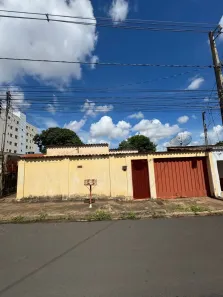 Lote/Terreno à venda, 360m² no Santa Mônica, Uberlândia