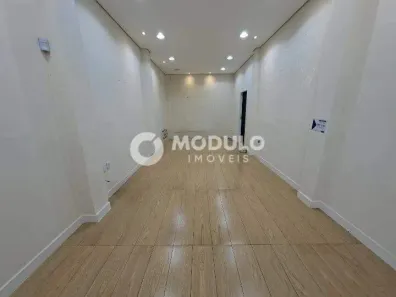 Ponto Comercial para alugar, 70m² no Luizote de Freitas, Uberlândia