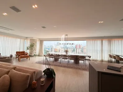 Apartamento com 3 Quartos à venda, 230m² no Pinheiros, São Paulo