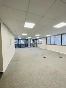 Sala Comercial para alugar, 208m² no Batel, Curitiba