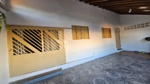 Casa com 2 Quartos à venda, 232m² no Jardim América (Vila Xavier), Araraquara