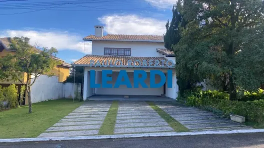 Casa de Condomínio com 4 Quartos para alugar, 360m² no Alphaville, Santana de Parnaíba