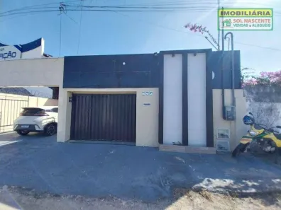 Casa com 4 Quartos para alugar, 136m² no Cidade dos Funcionários, Fortaleza