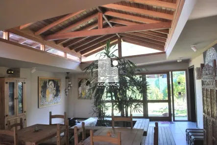 Casa de Condomínio com 7 Quartos para alugar, 2000m² no Pântano do Sul, Florianópolis