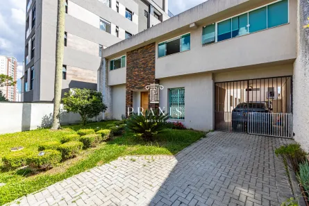 Casa com 6 Quartos à venda, 400m² no Cabral, Curitiba
