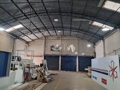 Galpão/Depósito/Armazém para alugar, 893m² no Centro, Londrina