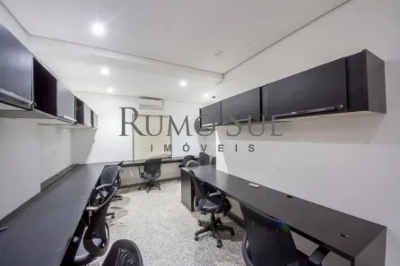 Sala Comercial para alugar, 24m² no Jardim das Acácias, São Paulo