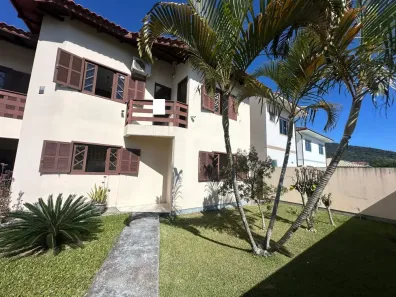 Casa com 3 Quartos para alugar, 236m² no Ingleses do Rio Vermelho, Florianópolis