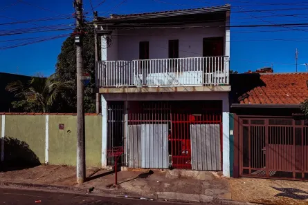 Casa com 3 Quartos à venda, 181m² no Jardim Lívia, Leme