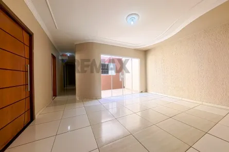 Casa com 3 Quartos à venda, 210m² no Jardim José Ometto III, Araras