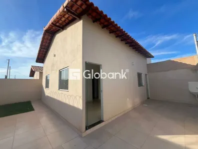 Casa com 2 Quartos à venda, 100m² no Acácias, Montes Claros