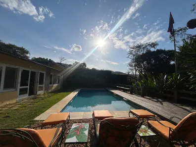 Casa com 4 Quartos à venda, 330m² no Nogueira, Petrópolis