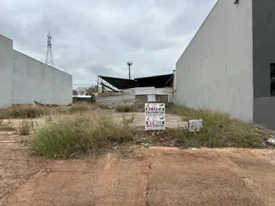 Lote/Terreno para venda ou aluguel, 300m² no Parque das Laranjeiras, Maringá