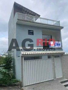 Casa de Condomínio com 2 Quartos à venda, 180m² no Jacarepaguá, Rio de Janeiro