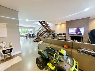 Casa de Condomínio com 3 Quartos à venda, 244m² no Chapéu do Sol, Porto Alegre