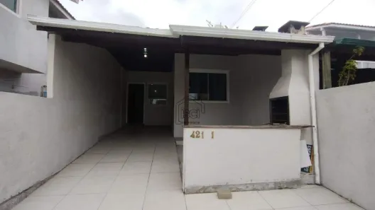 Casa com 2 Quartos para alugar, 50m² no Bela Vista, Palhoça