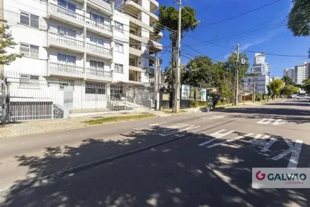 Apartamento com 2 Quartos para alugar, 55m² no Água Verde, Curitiba