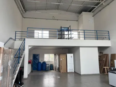 Galpão/Depósito/Armazém para alugar, 343m² no Campestre, Santo André