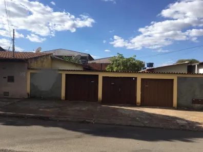 Kitnet com 2 Quartos à venda, 70m² no São Francisco, Goiânia