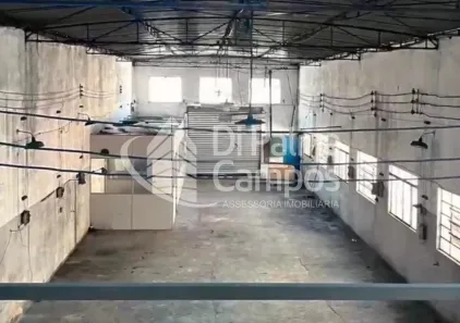 Galpão/Depósito/Armazém para venda ou aluguel, 324m² no Vila Alpina, São Paulo